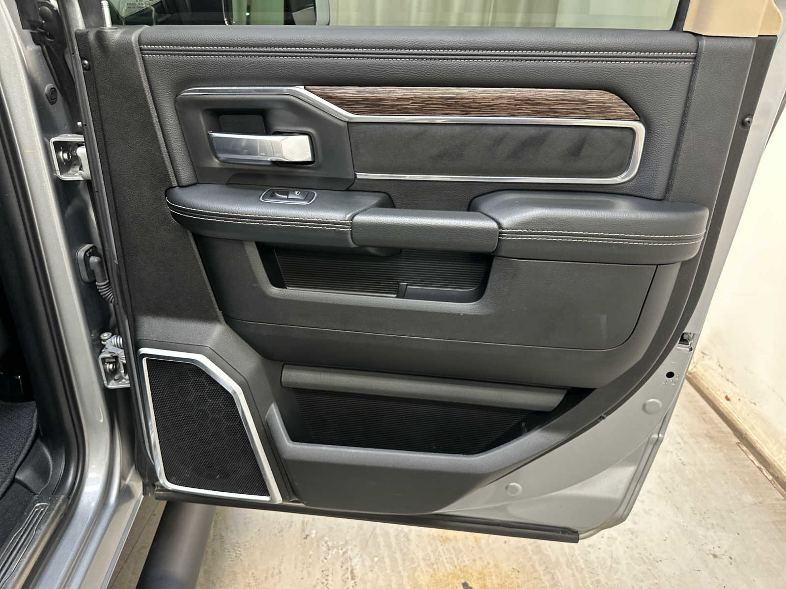 Used 2021 RAM 2500 Laramie image 30