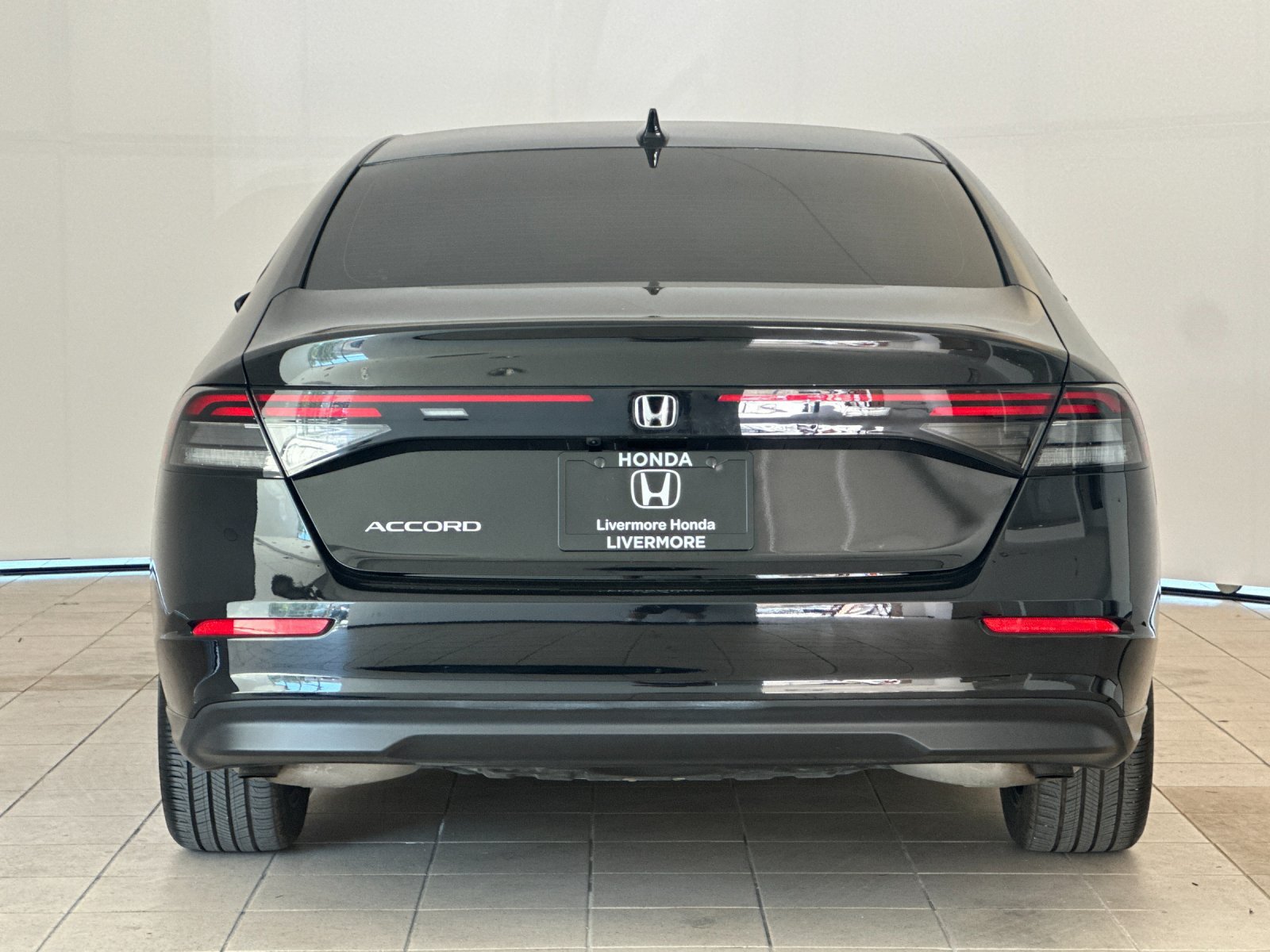 Used 2025 Honda Accord SE image 5