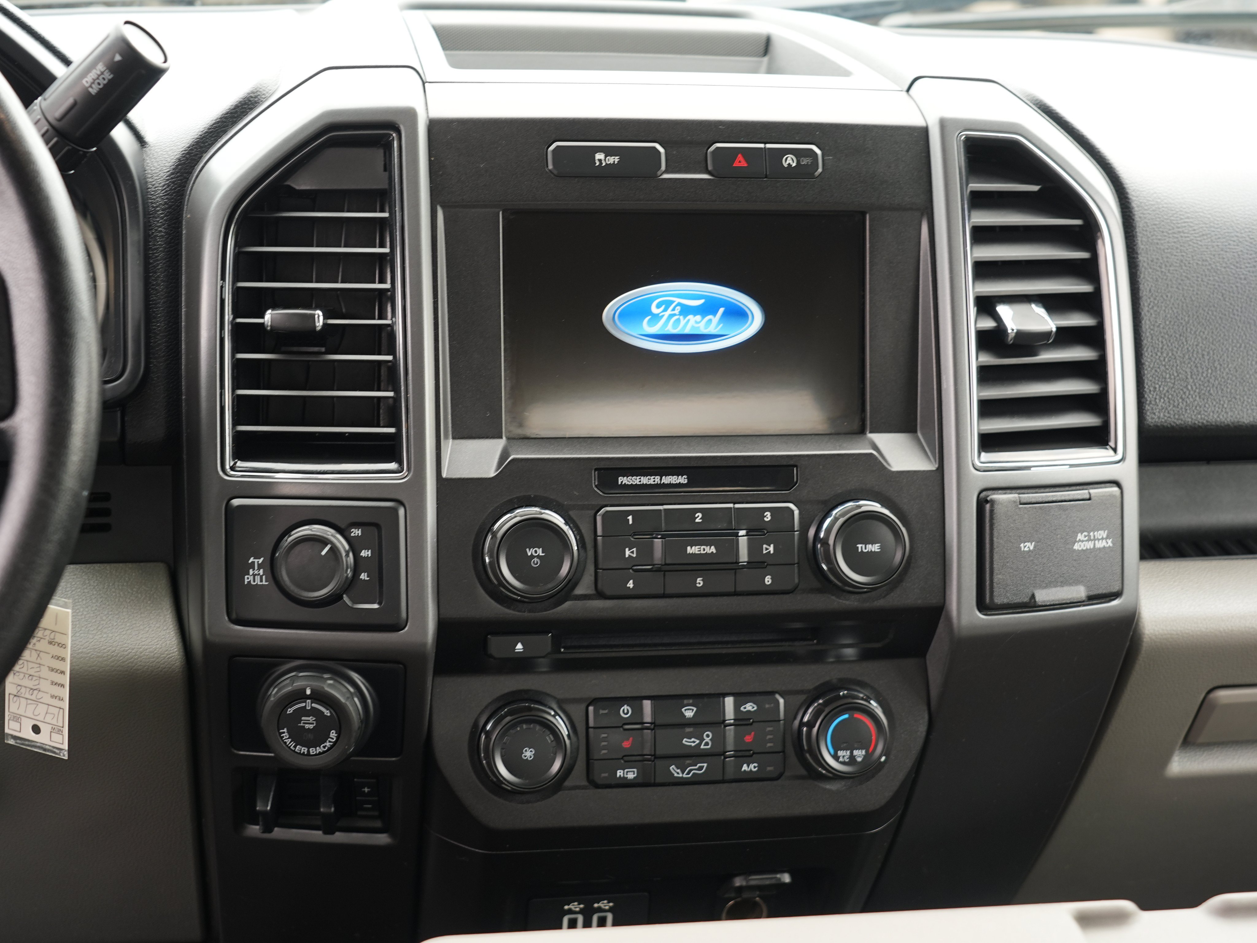 Used 2018 Ford F150 XLT w/ Equipment Group 302A Luxury AWD/4WD image 22