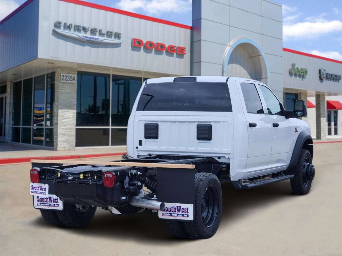 New 2026 RAM 5500 Tradesman AWD/4WD image 5
