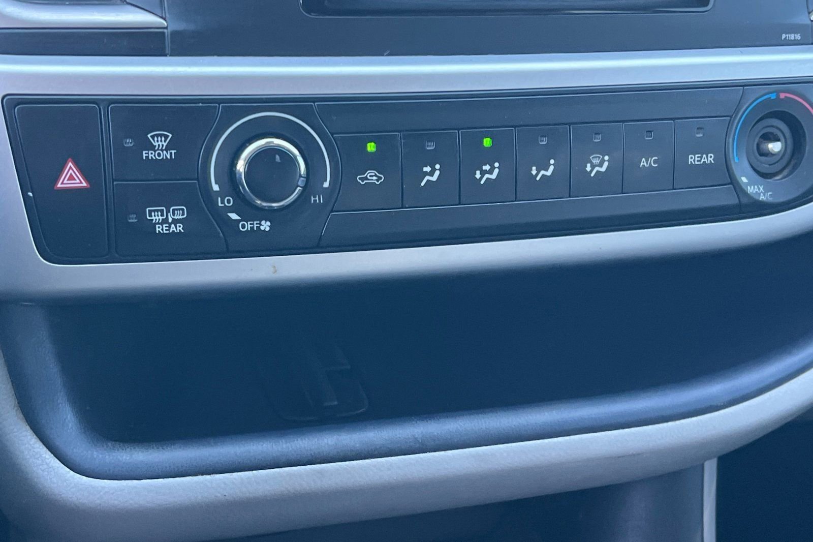 Used 2019 Toyota Highlander LE AWD/4WD image 20