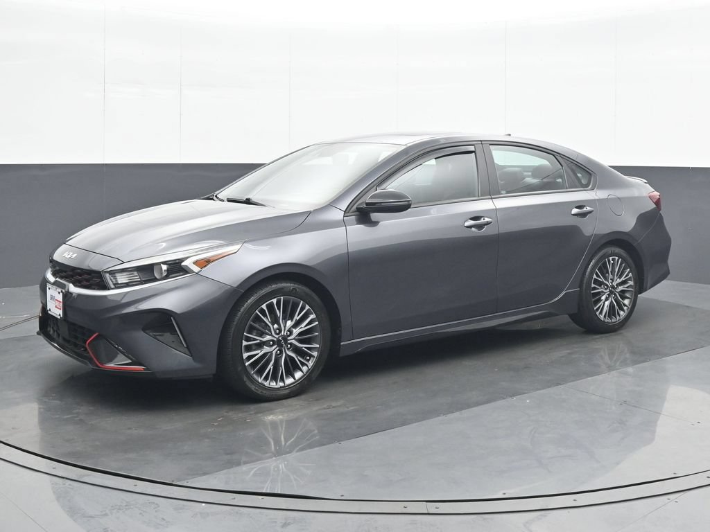 Used 2023 Kia Forte GT-Line w/ GT-Line Premium Package FWD image 2