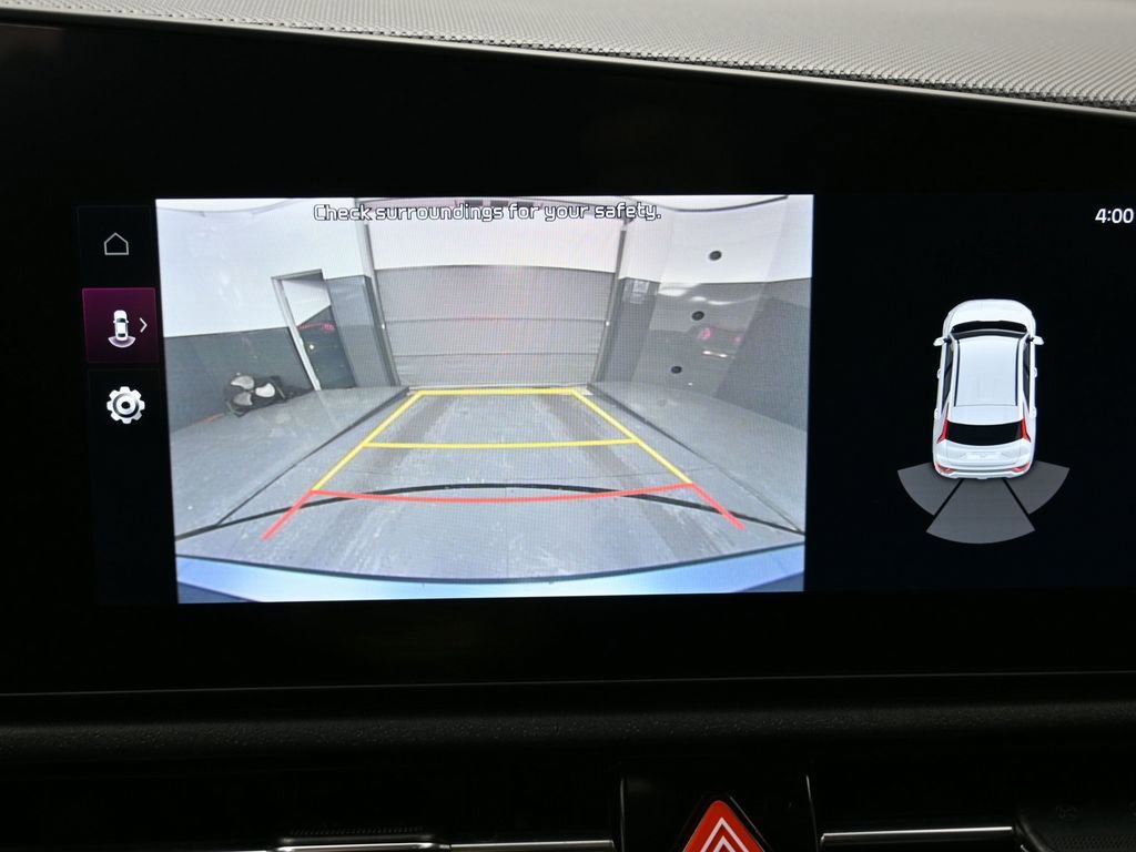 Used 2023 Kia Niro EX image 22