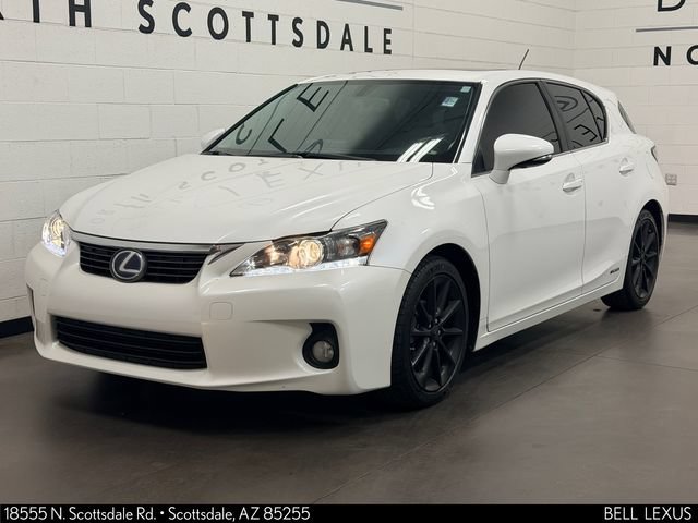 Used 2013 Lexus CT 200h w/ Premium Pkg w/Navigation FWD image 9