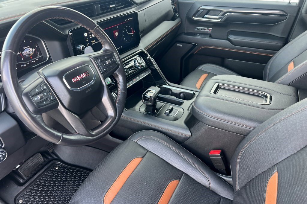 Certified 2022 GMC Sierra 1500 AT4 w/ AT4 Preferred Package image 12