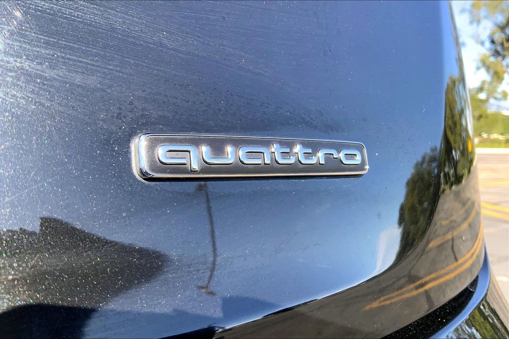 Used 2022 Audi Q5 2.0T Premium w/ Convenience Package image 11