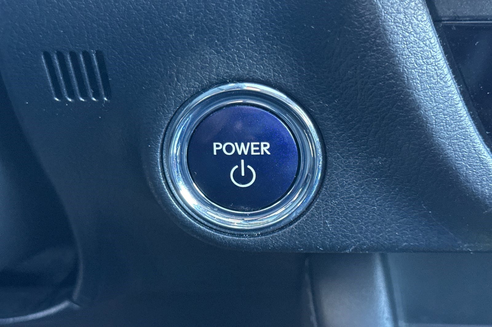 Used 2018 Lexus RX 450hL Premium w/ Premium Package image 30