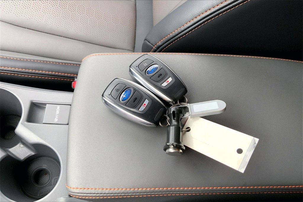 Certified 2025 Subaru Crosstrek 2.5i Limited w/ Crosstrek Mirror Package image 32