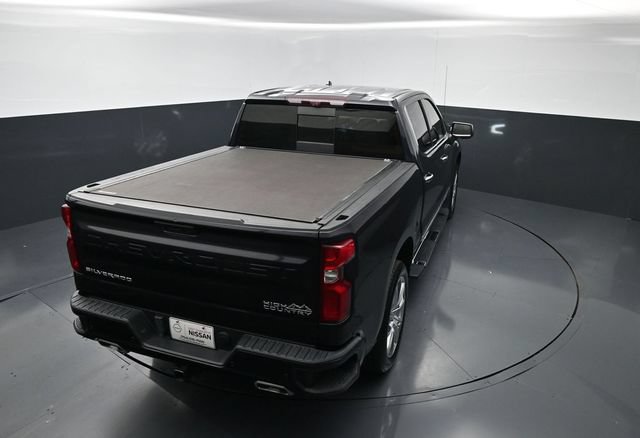 Used 2022 Chevrolet Silverado 1500 High Country w/ Technology Package AWD/4WD image 29