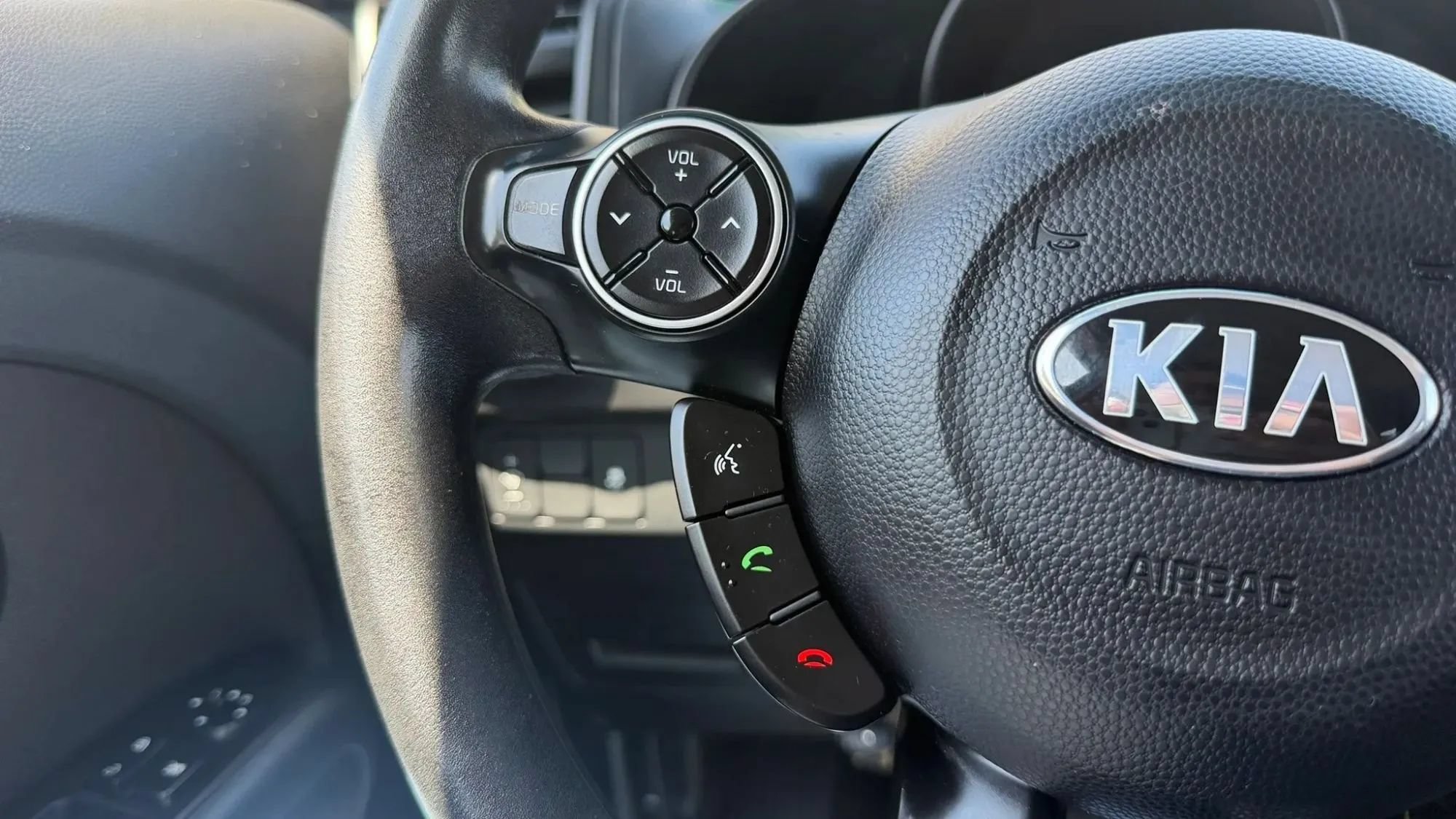 Used 2015 Kia Soul FWD image 27