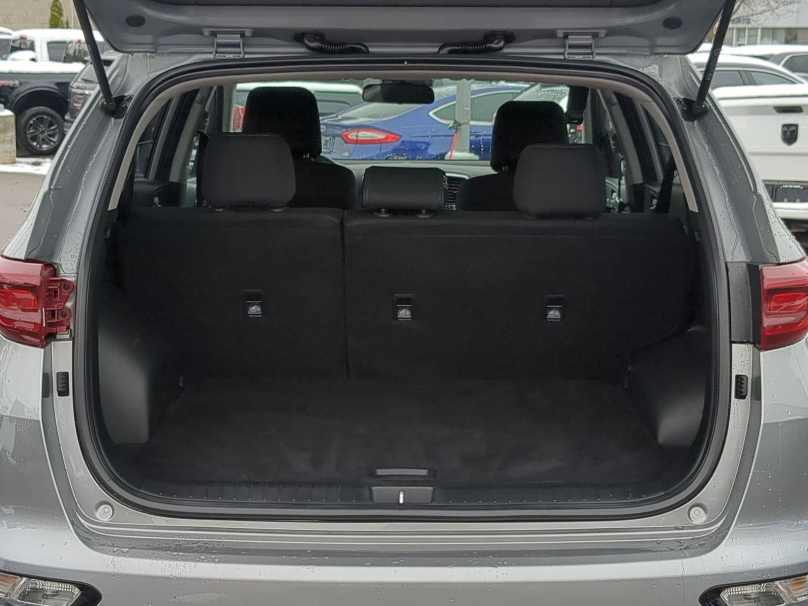 Used 2022 Kia Sportage LX image 33