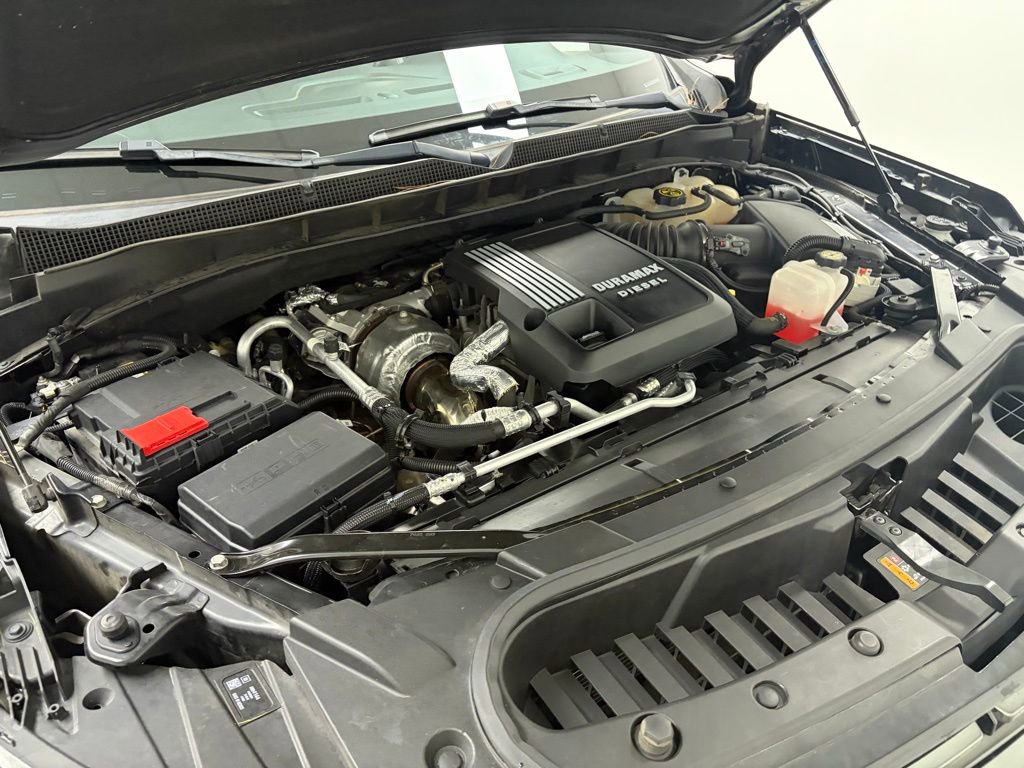 Used 2021 Chevrolet Tahoe RST w/ Luxury Package image 39