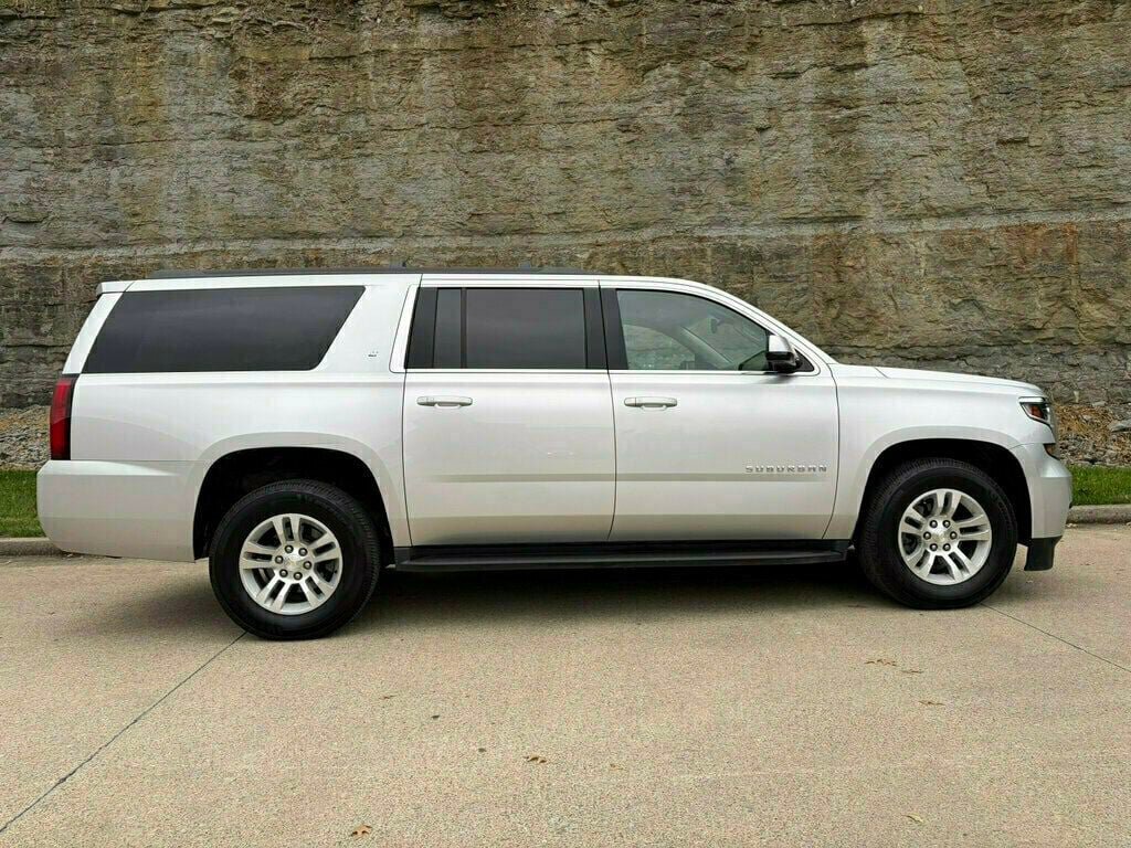 Used 2018 Chevrolet Suburban LT AWD/4WD image 2