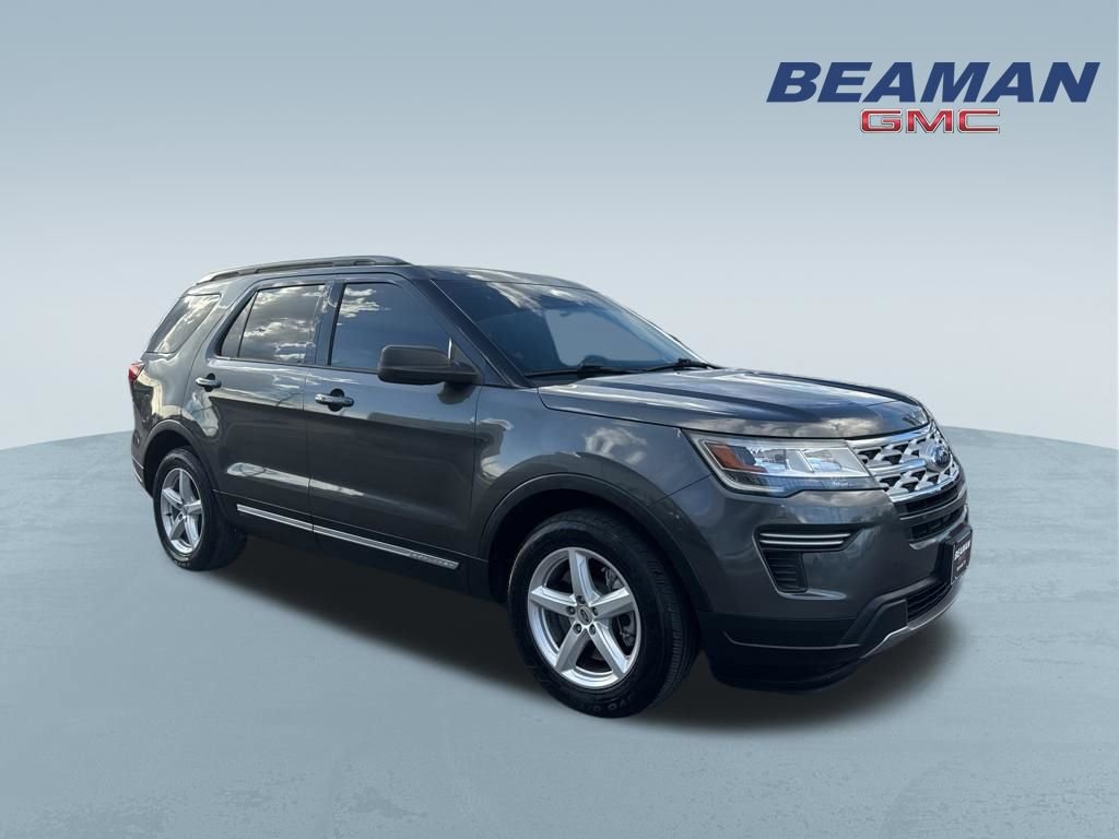 Used 2019 Ford Explorer XLT image 1