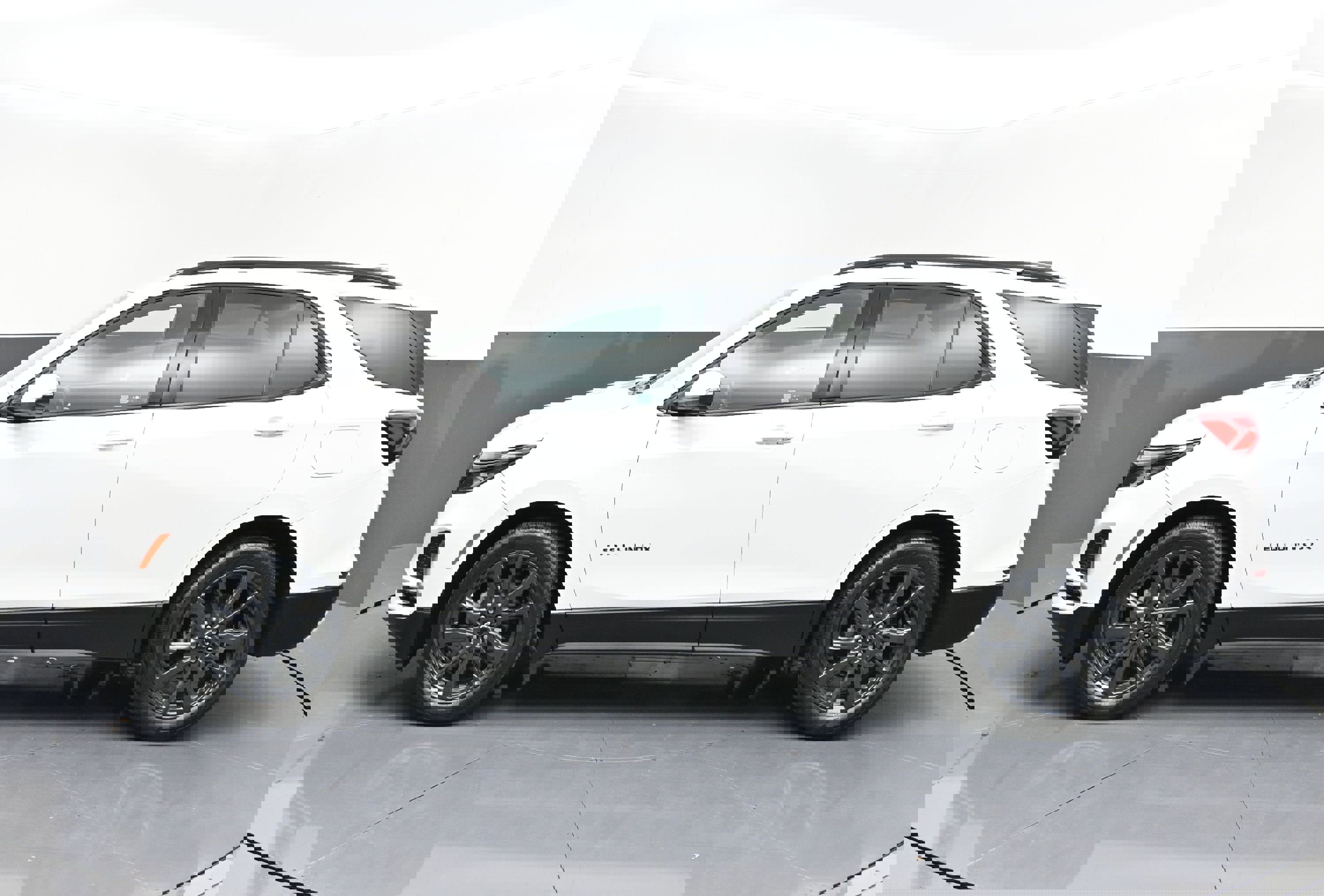 Used 2024 Chevrolet Equinox RS image 4