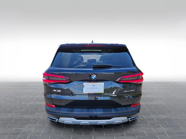 Used 2021 BMW X5 sDrive40i w/ Premium Package RWD image 3