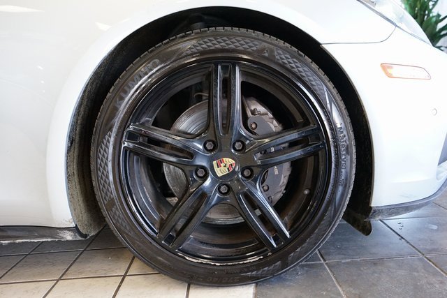 Used 2019 Porsche Panamera 4 image 64