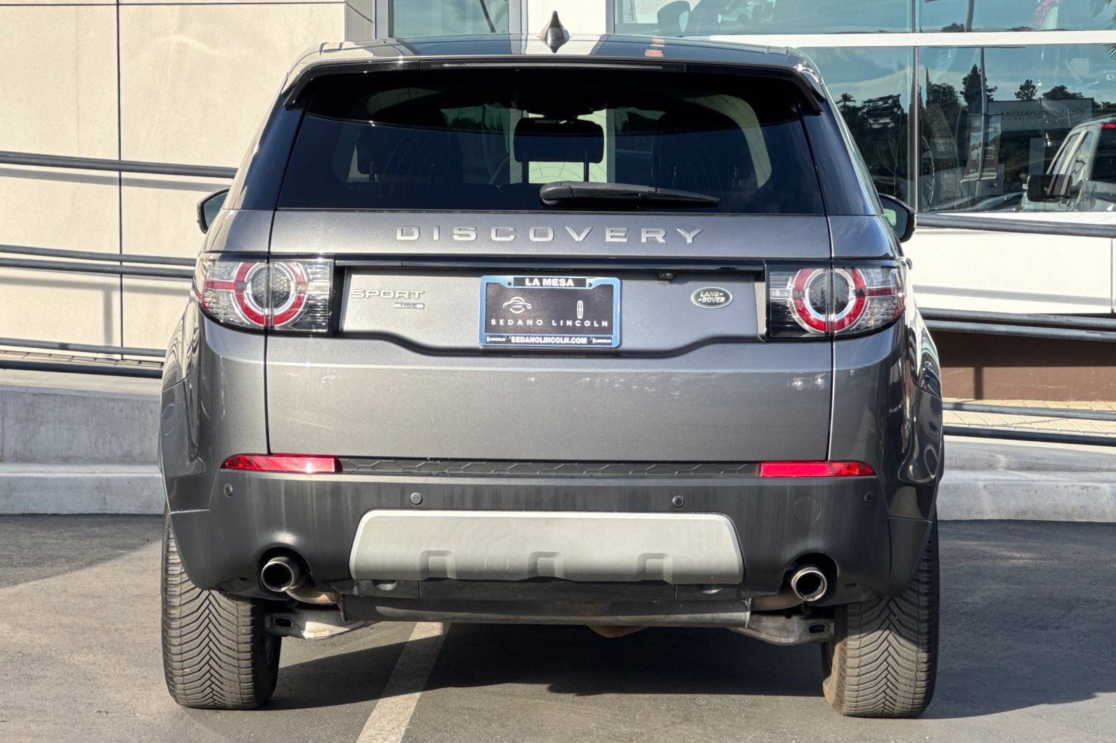 Used 2019 Land Rover Discovery Sport HSE image 4