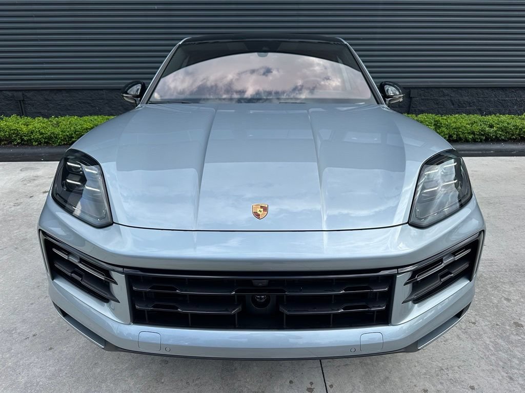 Certified 2026 Porsche Cayenne E-Hybrid Coupe AWD/4WD image 8