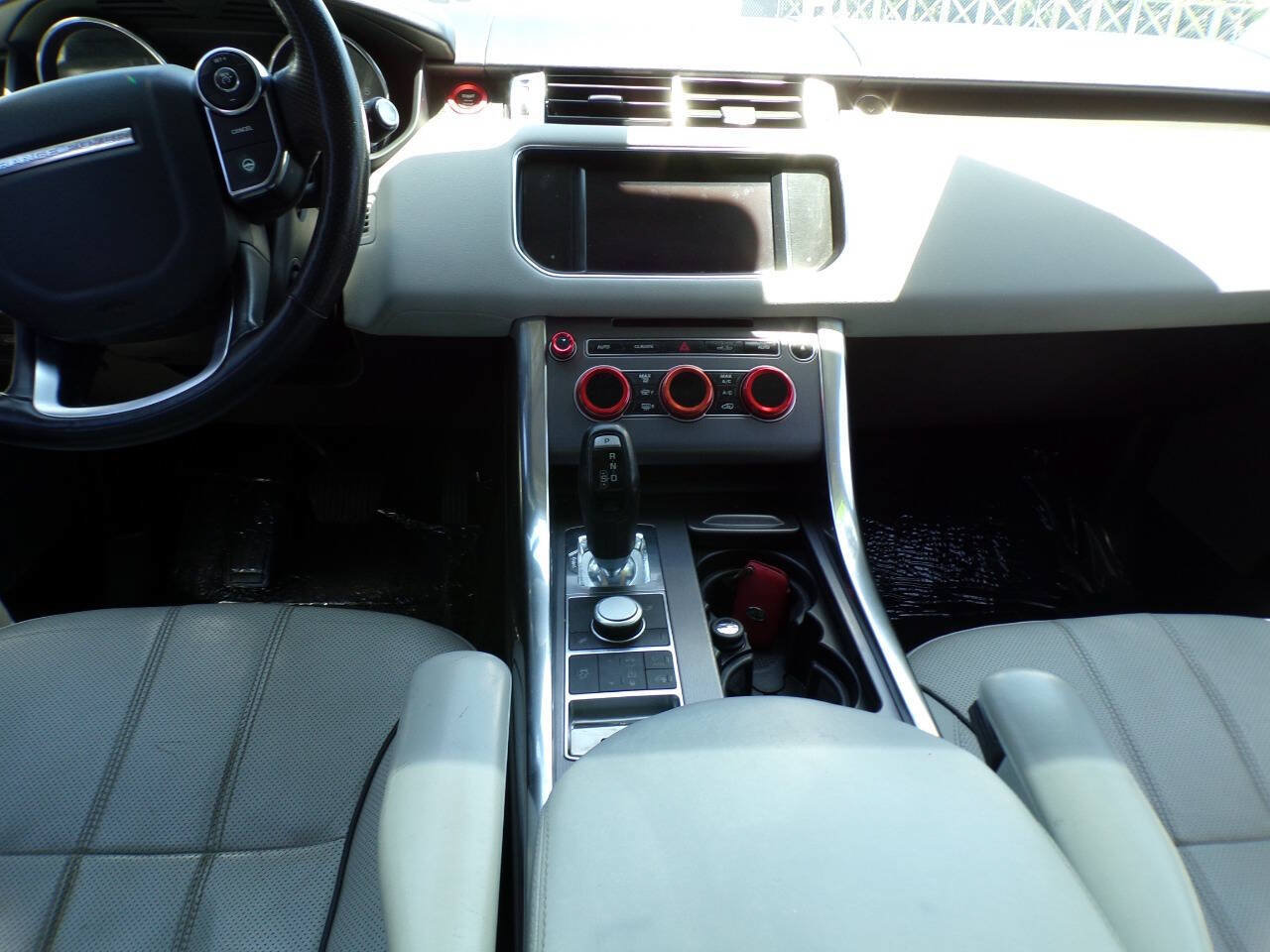 Used 2014 Land Rover Range Rover Sport HSE AWD/4WD image 22