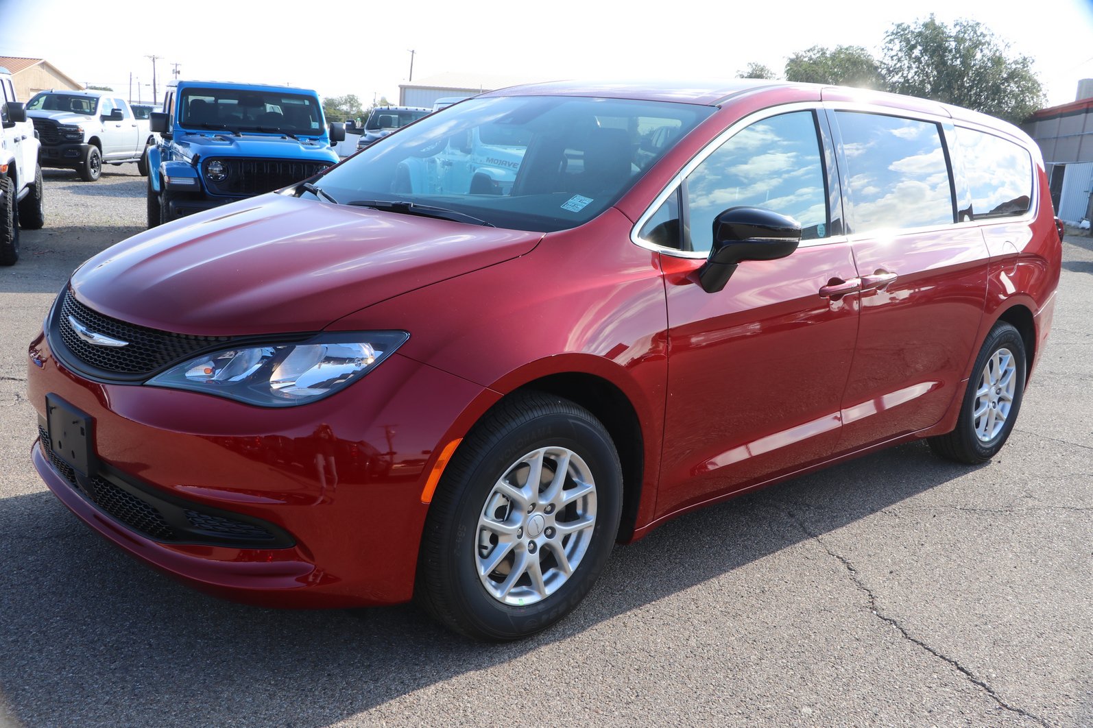 New 2027 Chrysler Pacifica LX FWD image 3