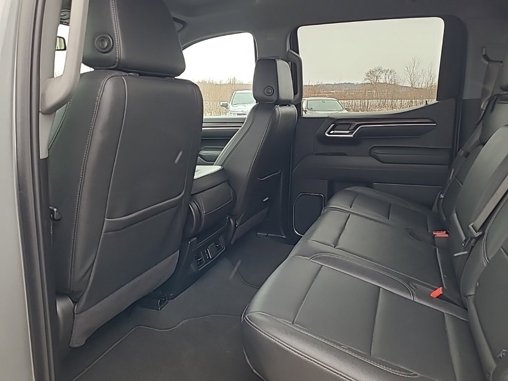 Certified 2025 GMC Sierra 1500 SLT image 13