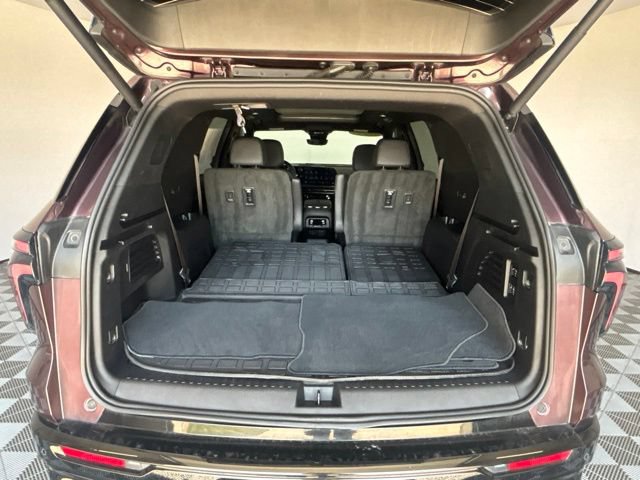 Used 2024 Chevrolet Traverse RS AWD/4WD image 22