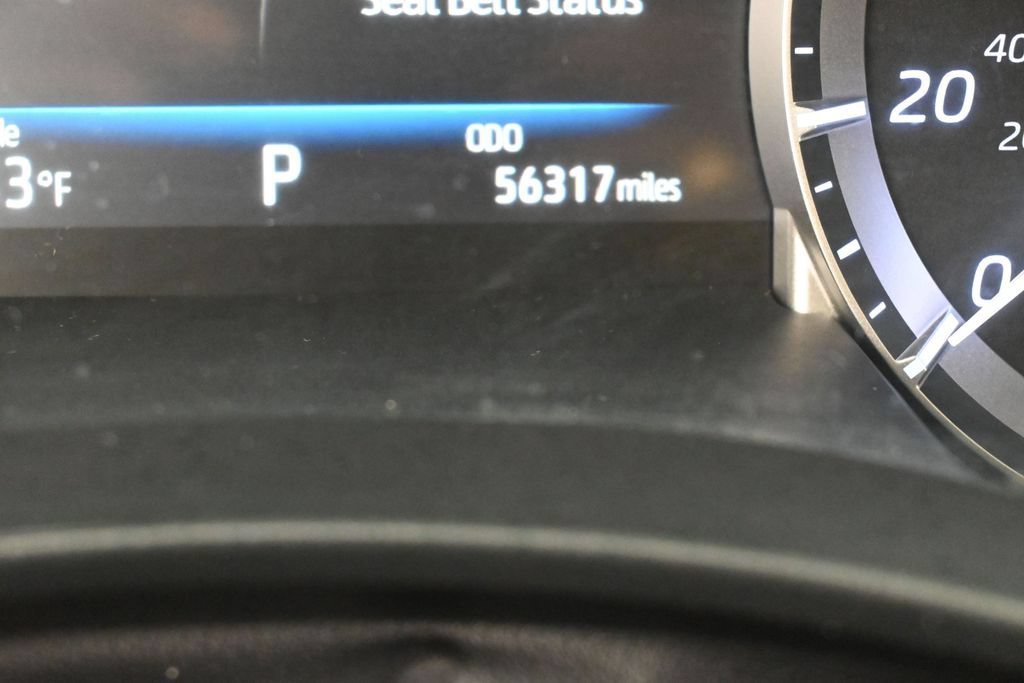 Used 2022 Toyota Highlander XLE FWD image 28