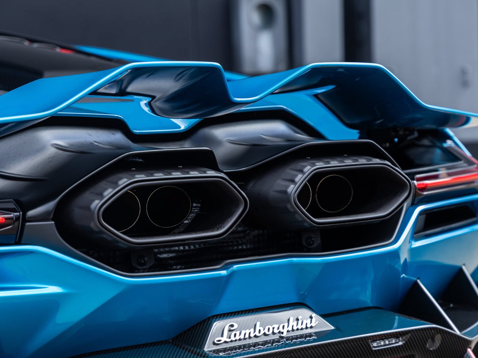 Used 2026 Lamborghini Revuelto AWD/4WD image 14