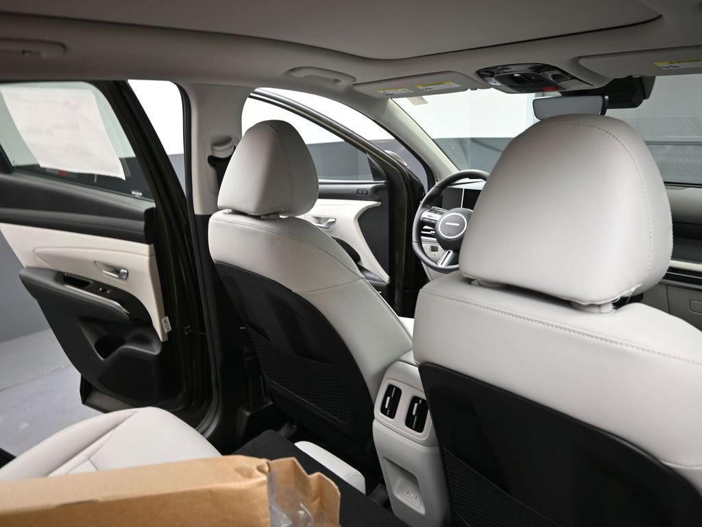New 2026 Hyundai Tucson Limited image 15