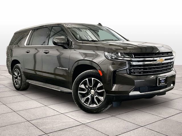 Used 2021 Chevrolet Suburban LT w/ Rear Media and Nav Package AWD/4WD image 2