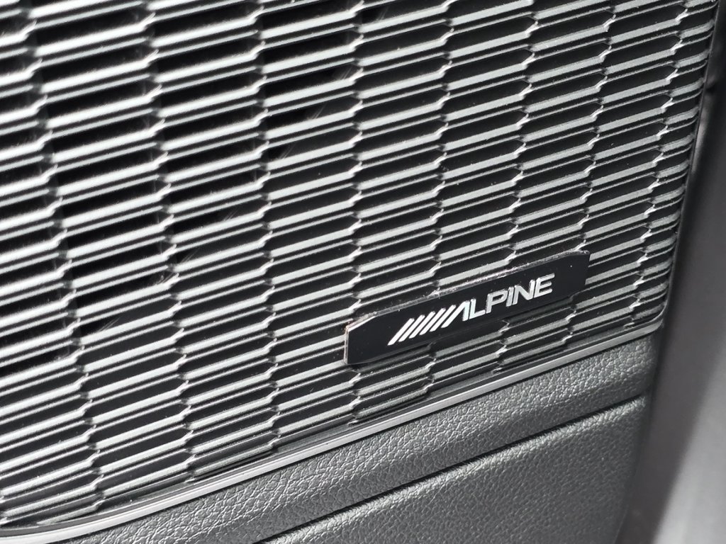 Used 2021 Jeep Grand Cherokee L Limited RWD image 9