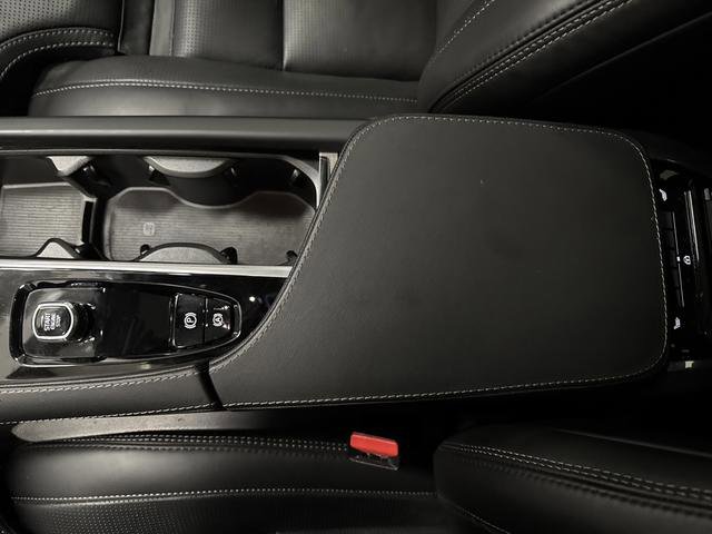 Used 2024 Volvo XC90 T8 Ultimate w/ Protection Package Premier image 21