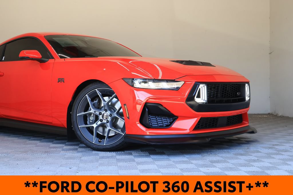 Used 2025 Ford Mustang GT Premium w/ GT Performance Package RWD image 3