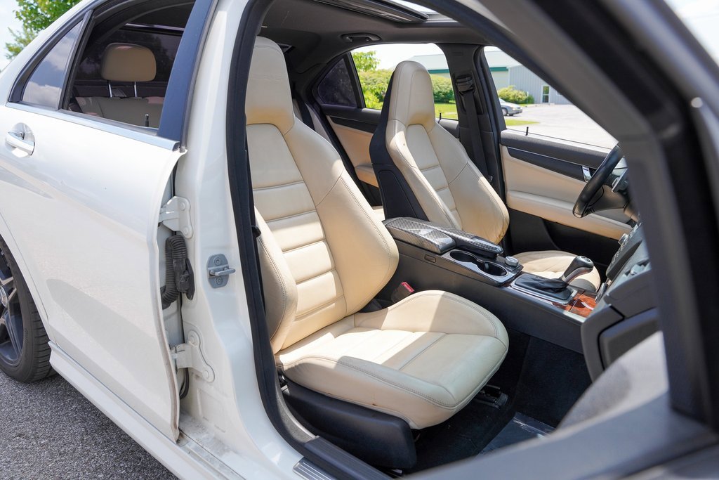 Used 2010 Mercedes-Benz C 63 AMG Sedan image 36