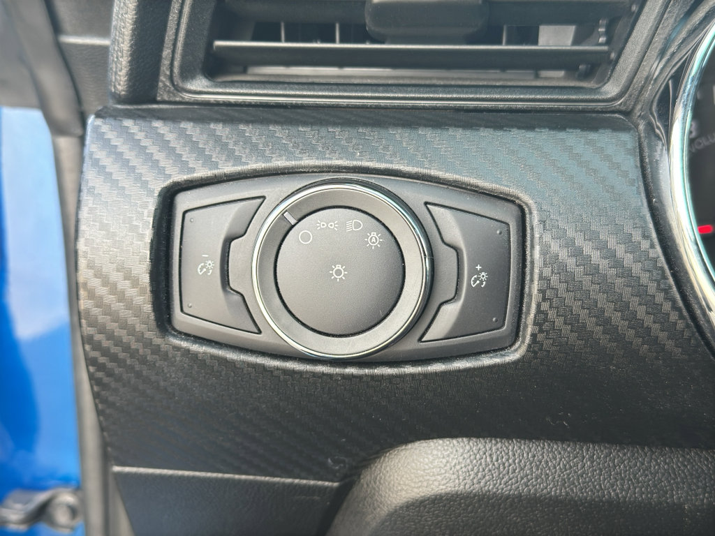 Used 2017 Ford Mustang Coupe image 22