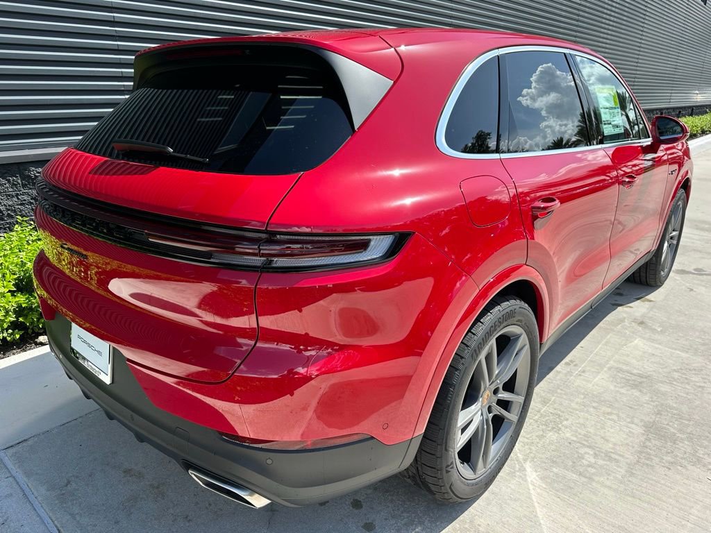 Used 2025 Porsche Cayenne E-Hybrid image 9