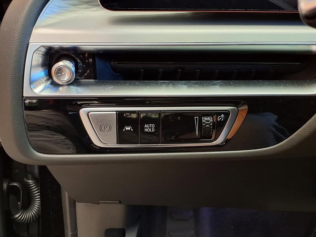 New 2026 Cadillac Lyriq V image 16