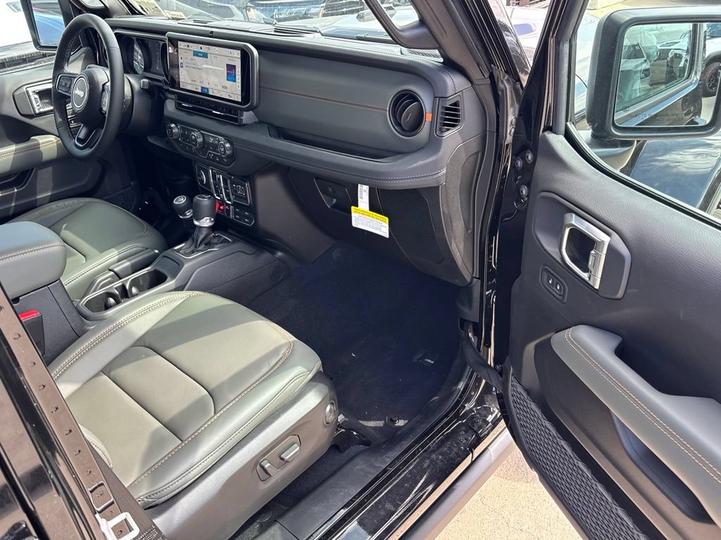 New 2026 Jeep Gladiator Mojave AWD/4WD image 25