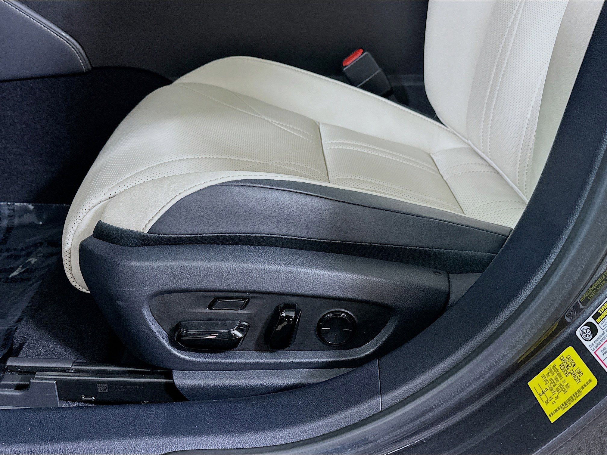 Used 2024 Lexus ES 350 Luxury w/ Technology Package image 18