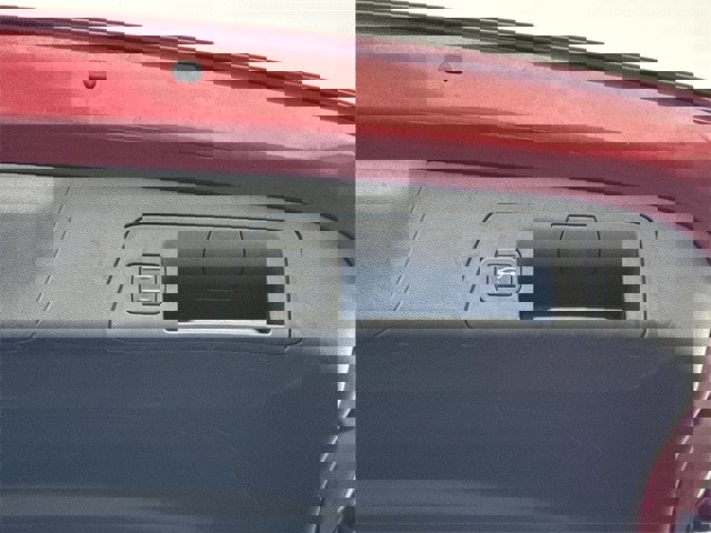 Used 2023 Buick Envision Essence w/ Sport Touring Package image 11