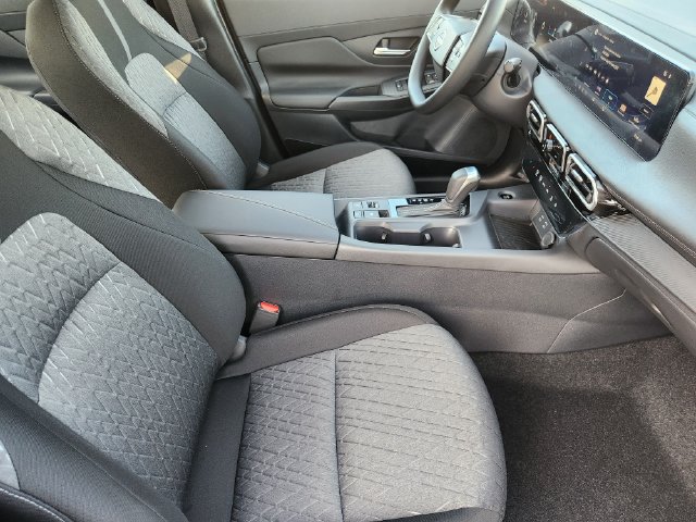 New 2027 Nissan Sentra SV w/ Floor Mat Package FWD image 13