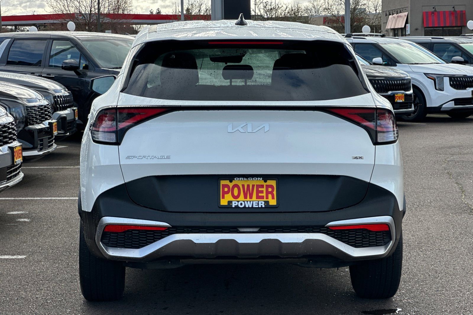 Used 2023 Kia Sportage LX image 5