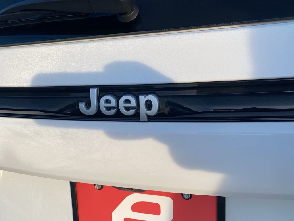 New 2025 Jeep Grand Cherokee Limited image 45