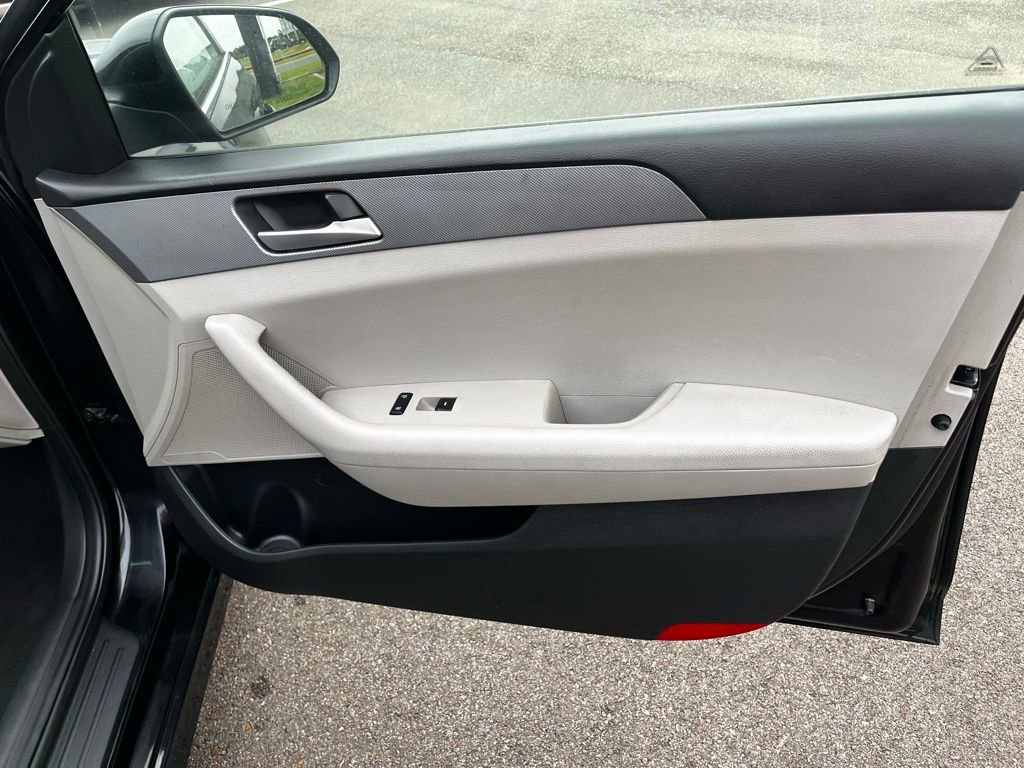 Used 2018 Hyundai Sonata SE image 43