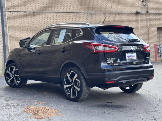 Used 2022 Nissan Rogue Sport SL w/ Premium Package image 18