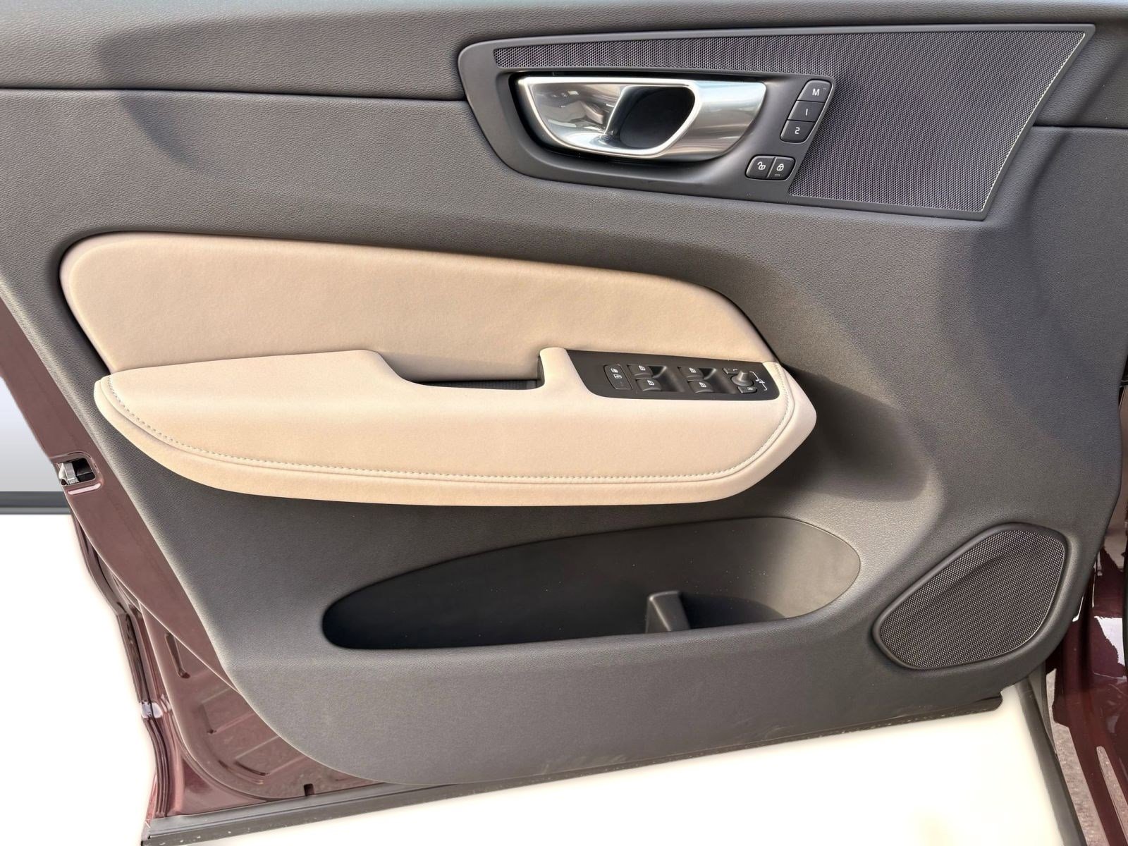 New 2026 Volvo XC60 B5 Core w/ Climate Package image 22