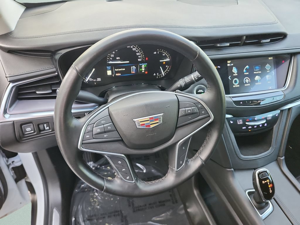 Used 2019 Cadillac XT5 Luxury w/ LPO, Black Ice Package AWD/4WD image 34