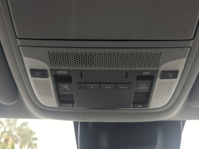 Used 2018 Acura MDX FWD image 24