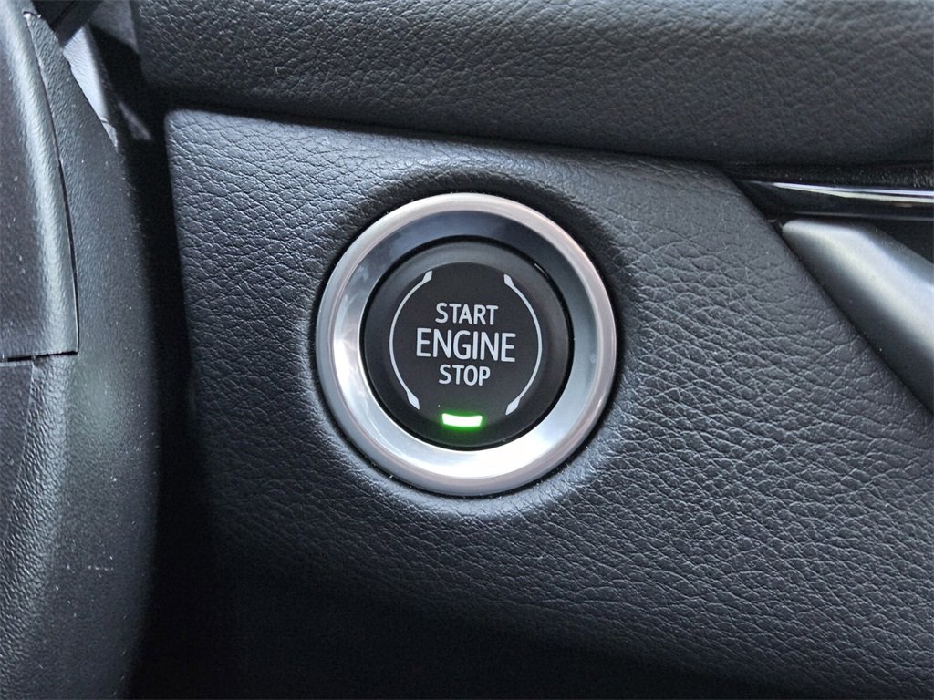 Used 2024 Cadillac XT4 Sport image 21